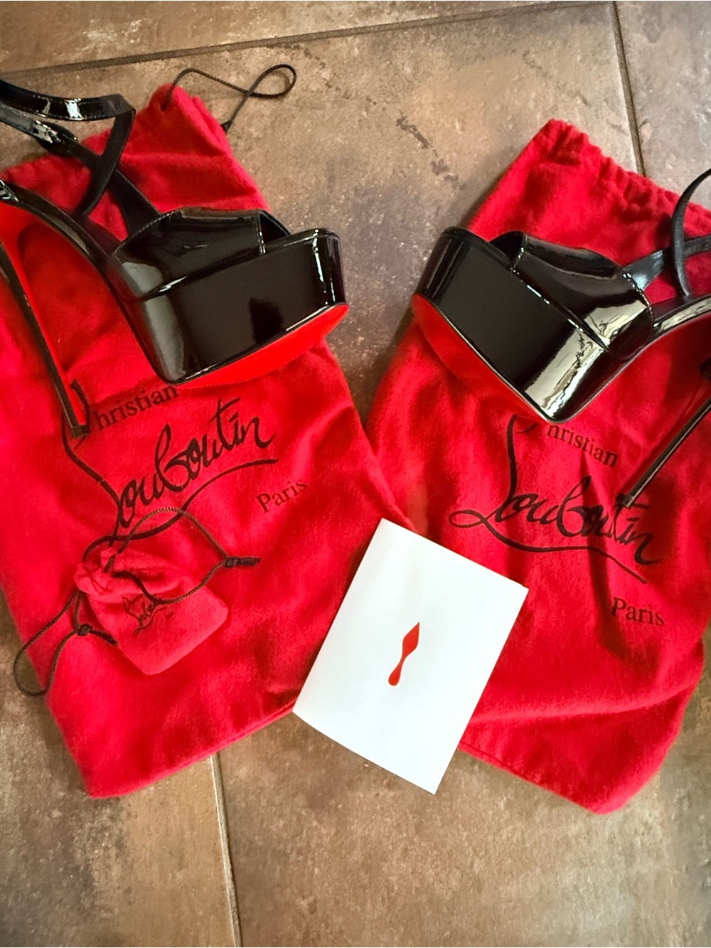 Christian Louboutin NEVER WORN So Jenlove Alta heels. Gorgeous and sexy!